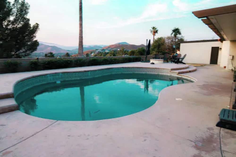 Photo of Outdoor in Jurupa Valley