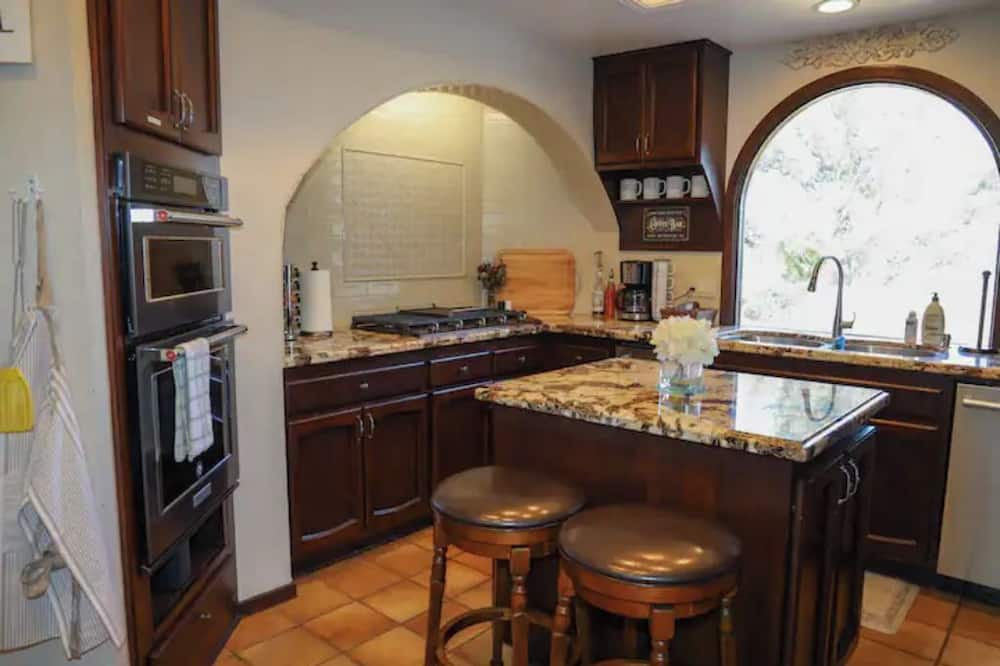 Photo of Kitchen in Jurupa Valley