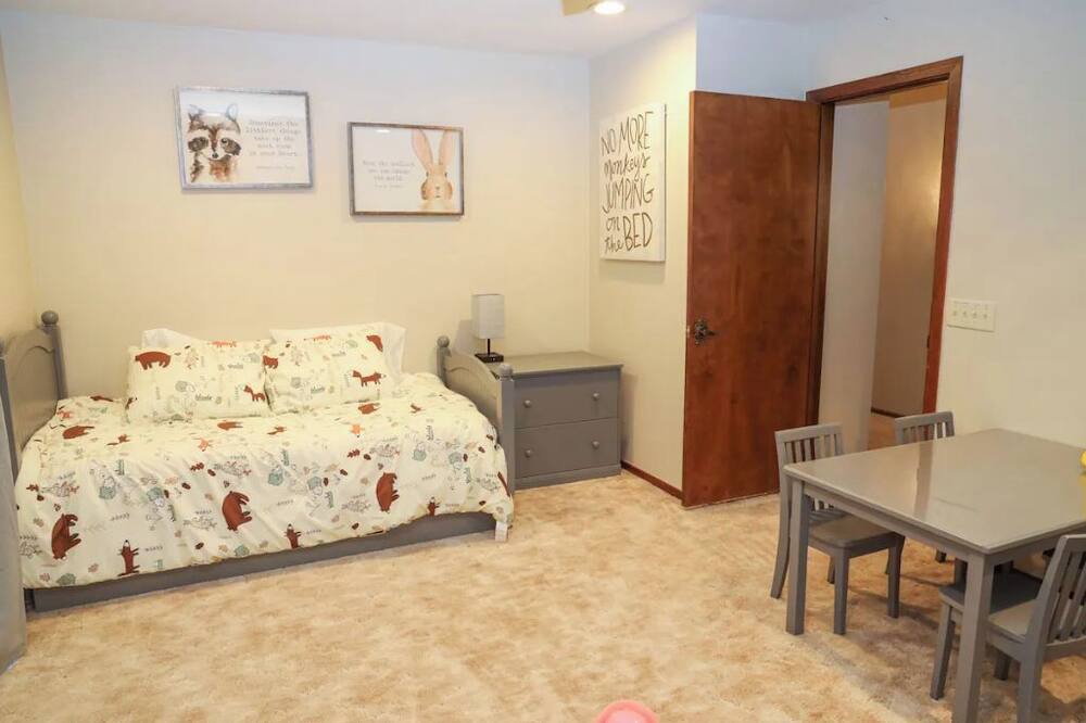 Photo of Bedroom in Jurupa Valley