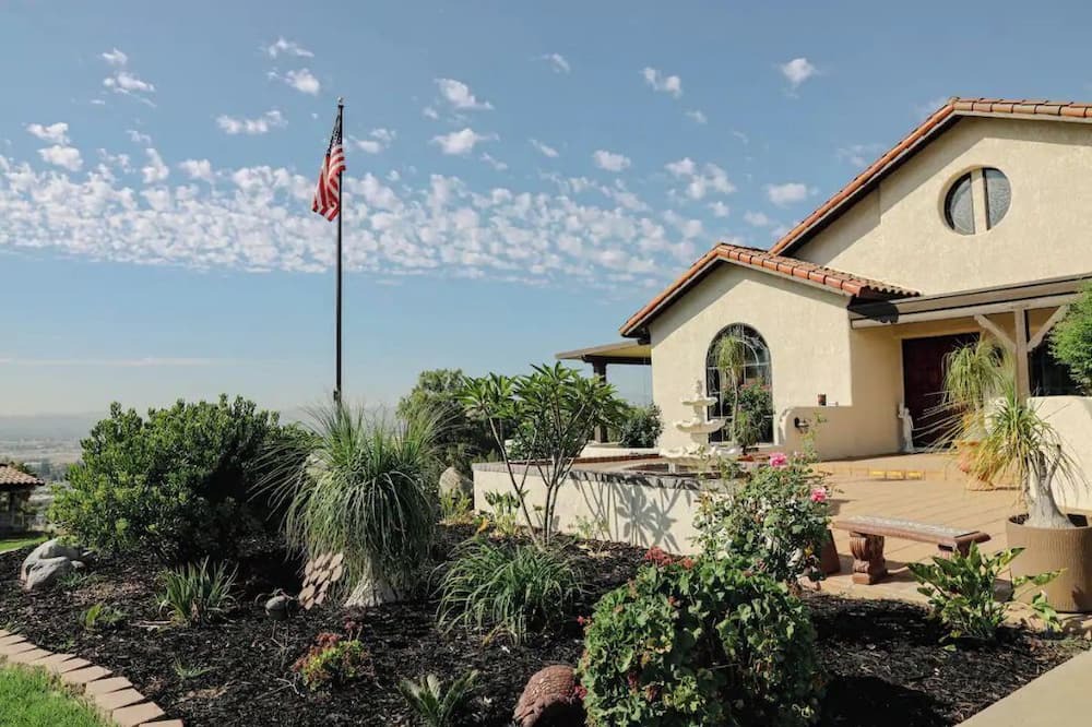 Photo of Outdoor in Jurupa Valley