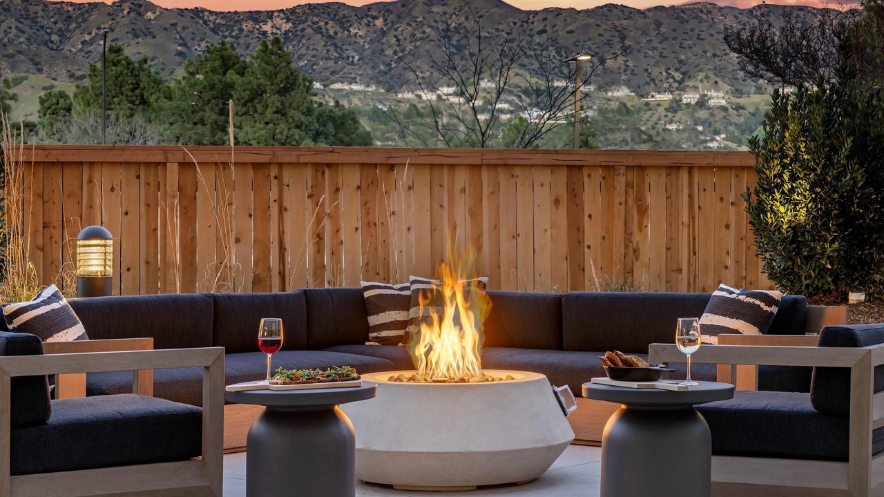Photo of Outdoor in Burbank
