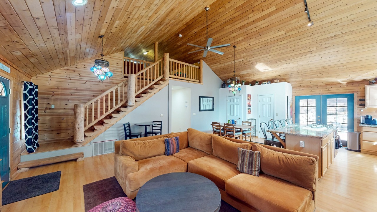 Photo of Livingroom in Forest Meadows