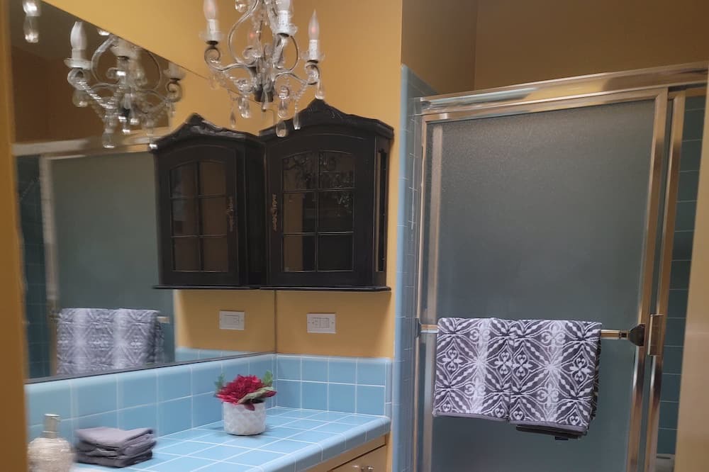Photo of Bathroom in Norma Triangle