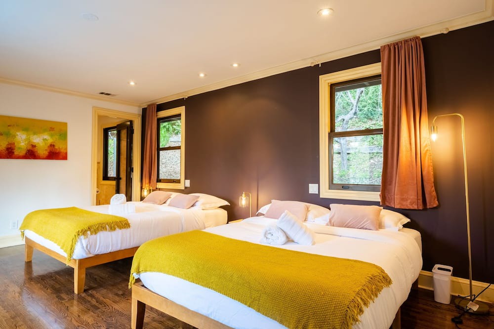 Photo of Bedroom in Studio City