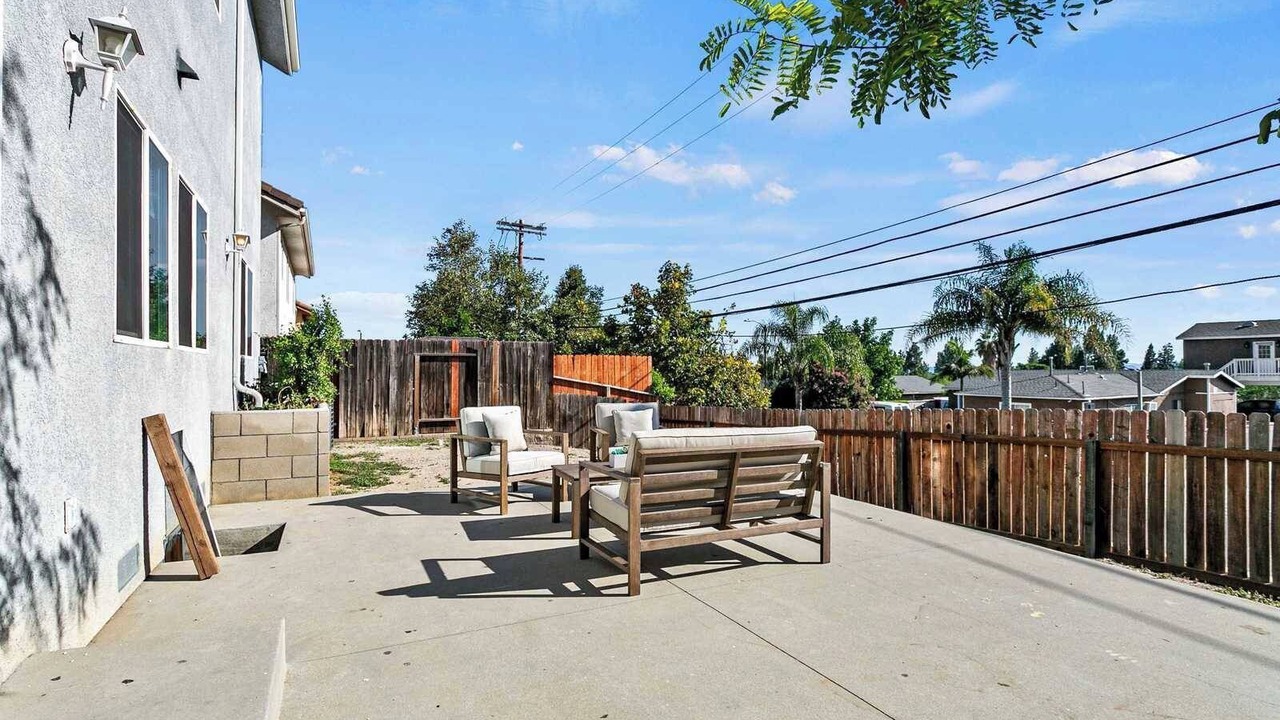 Photo of Outdoor in Sylmar