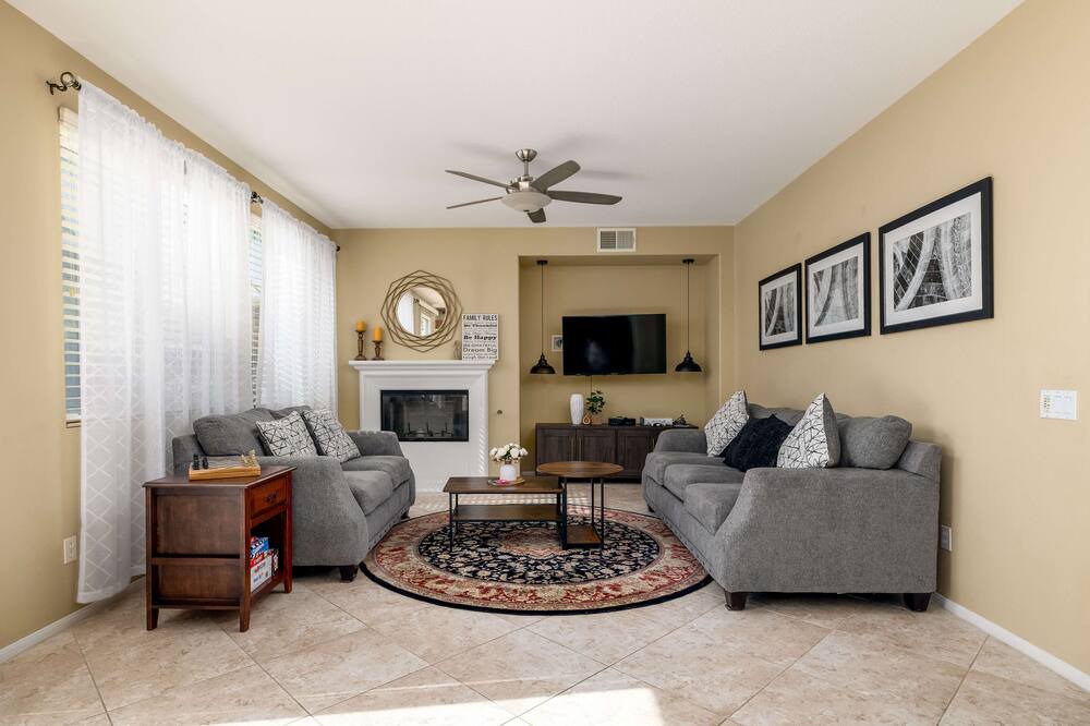 Photo of Livingroom in Menifee