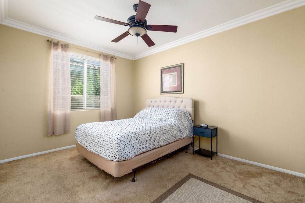 Photo of Bedroom in Menifee