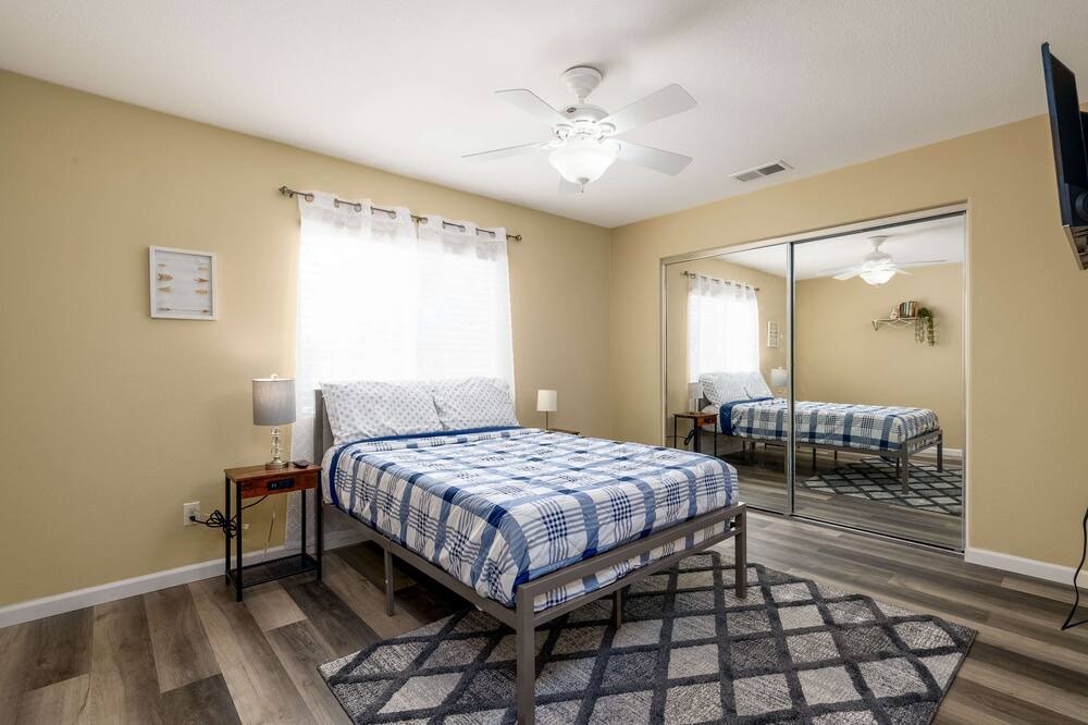 Photo of Bedroom in Menifee