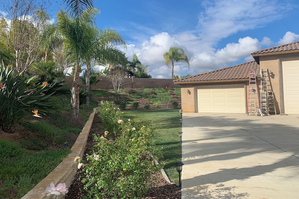 Photo of Outdoor in Alessandro Heights