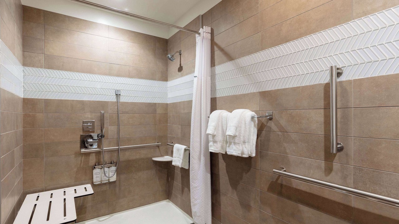 Photo of Bathroom in Redwood Valley