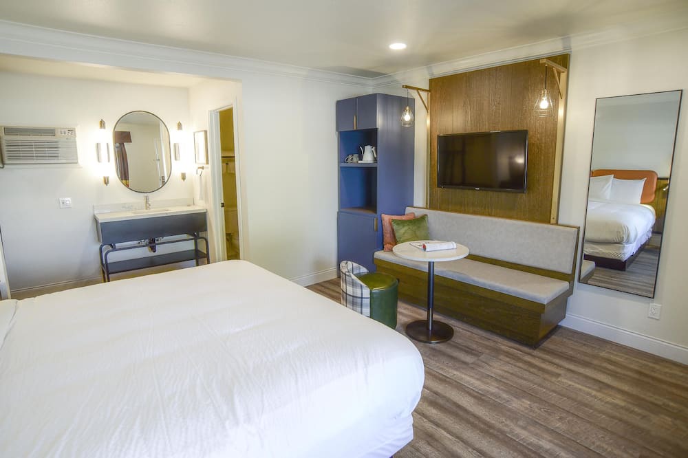 Photo of Bedroom in Willits