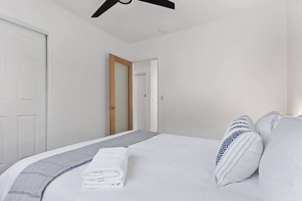Photo of Bedroom in North Tustin