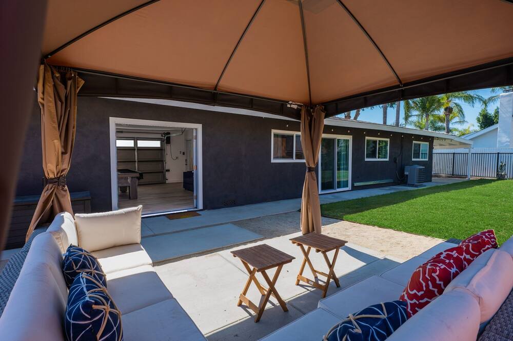Photo of Patio Balcony in North Tustin