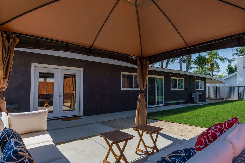 Photo of Patio Balcony in North Tustin