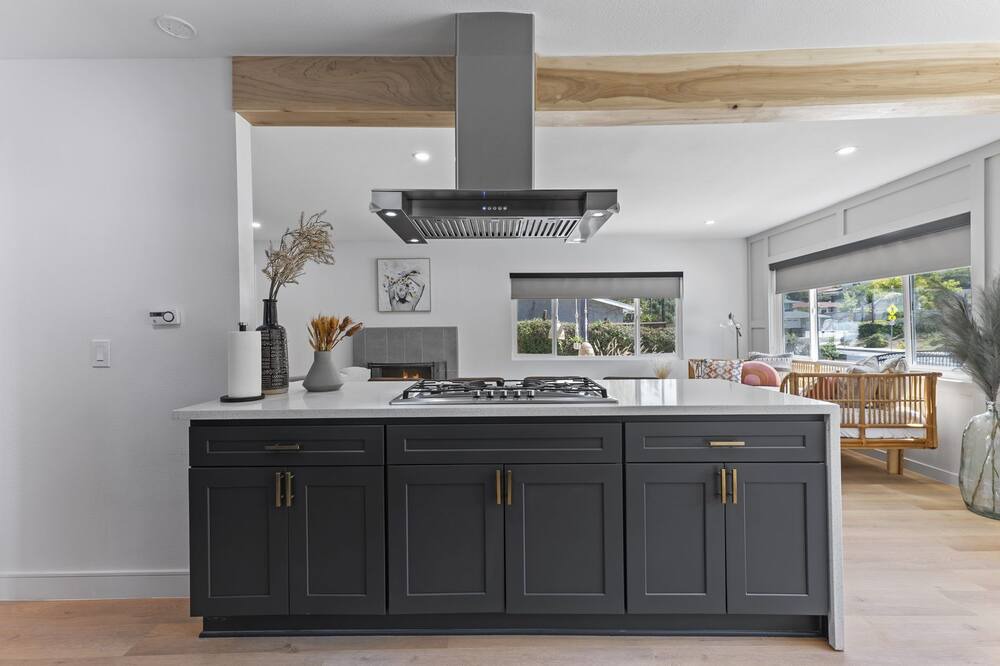 Photo of Kitchen in North Tustin