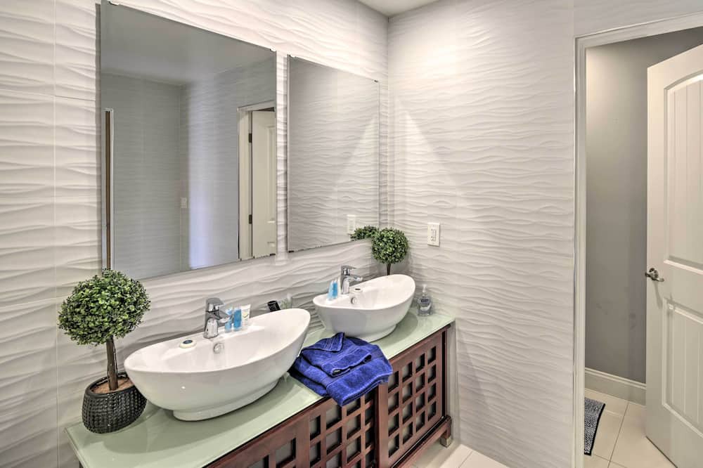 Photo of Bathroom in Evergreen