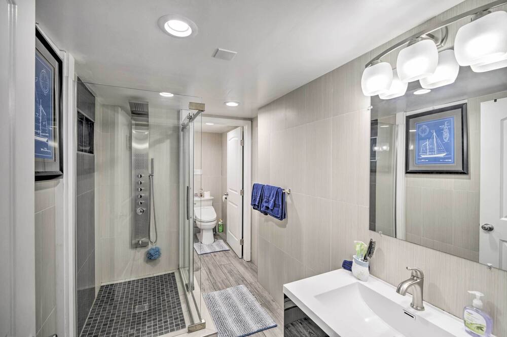 Photo of Bathroom in Evergreen