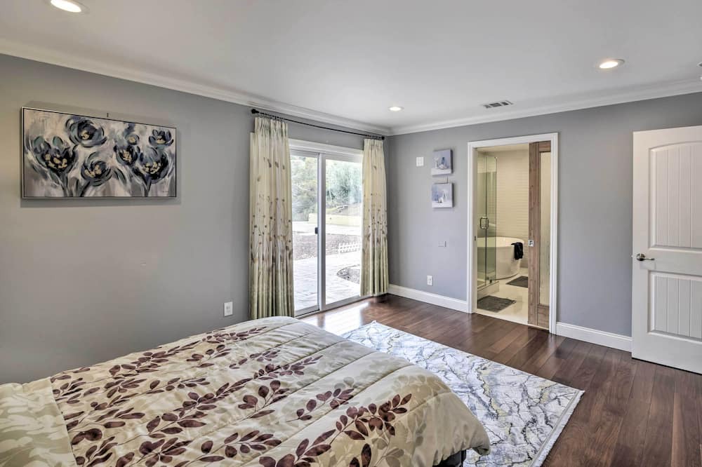 Photo of Bedroom in Evergreen