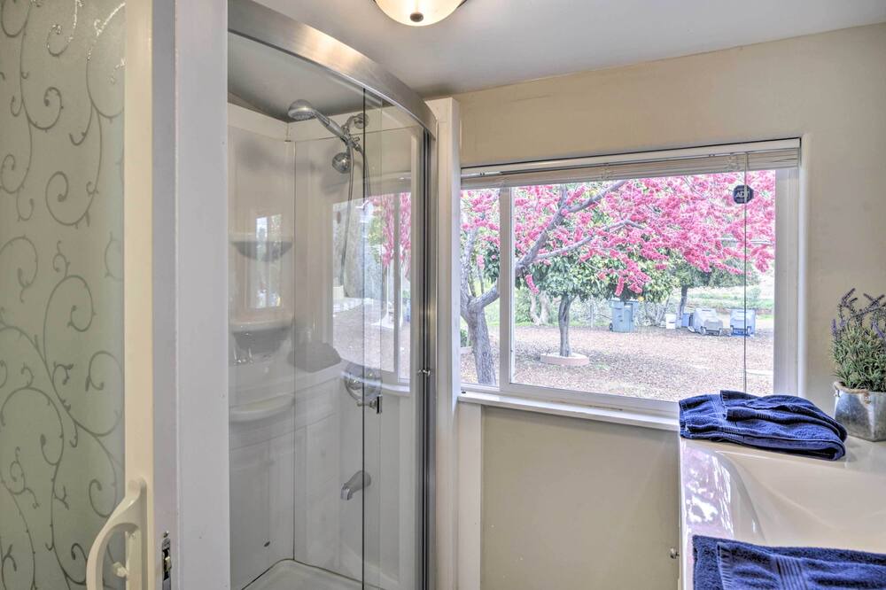 Photo of Bathroom in Evergreen