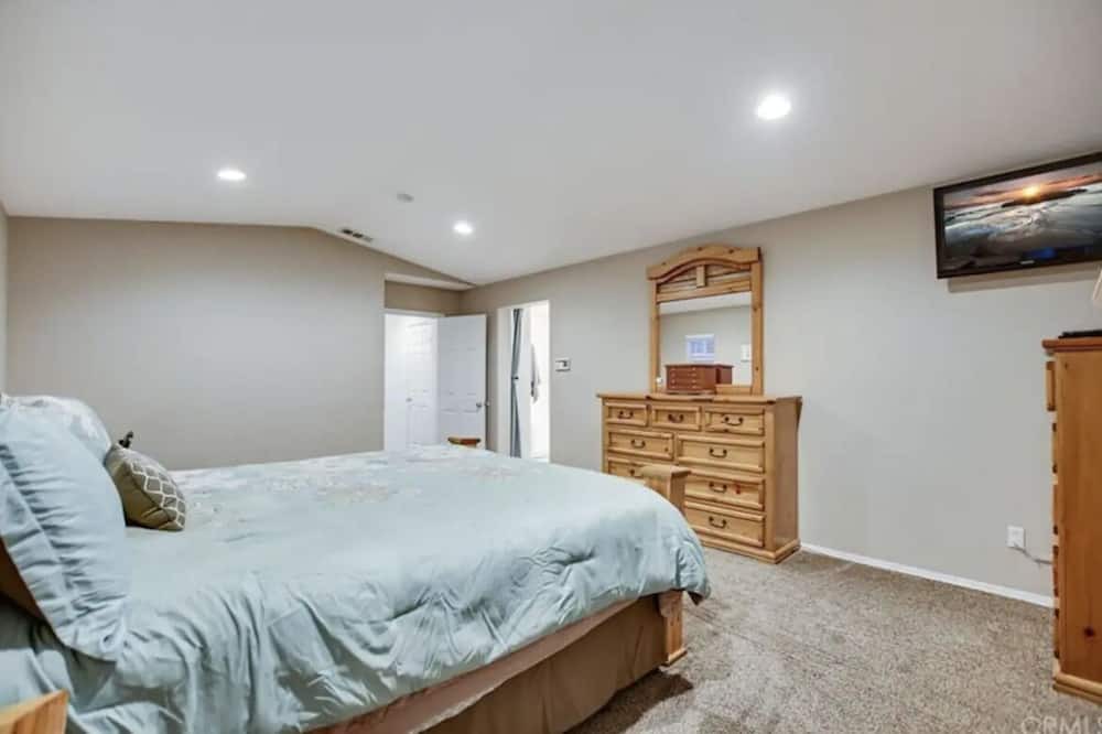 Photo of Bedroom in Jurupa Valley