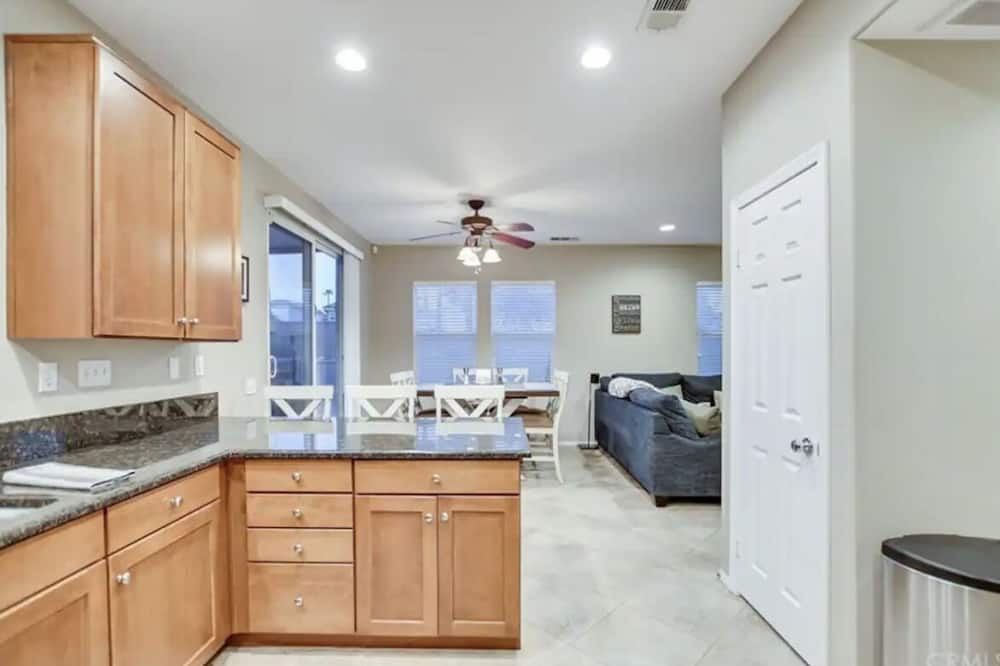 Photo of Kitchen in Jurupa Valley