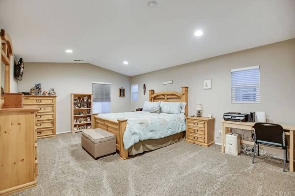 Photo of Bedroom in Jurupa Valley