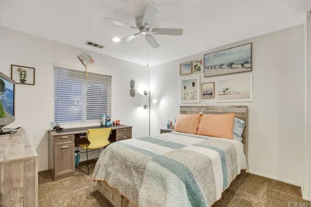 Photo of Bedroom in Jurupa Valley