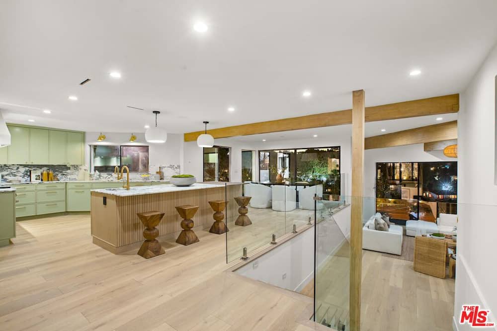 Photo of Kitchen in Beachwood Canyon