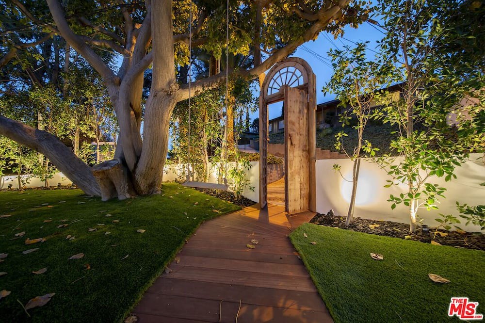 Photo of Outdoor in Beachwood Canyon