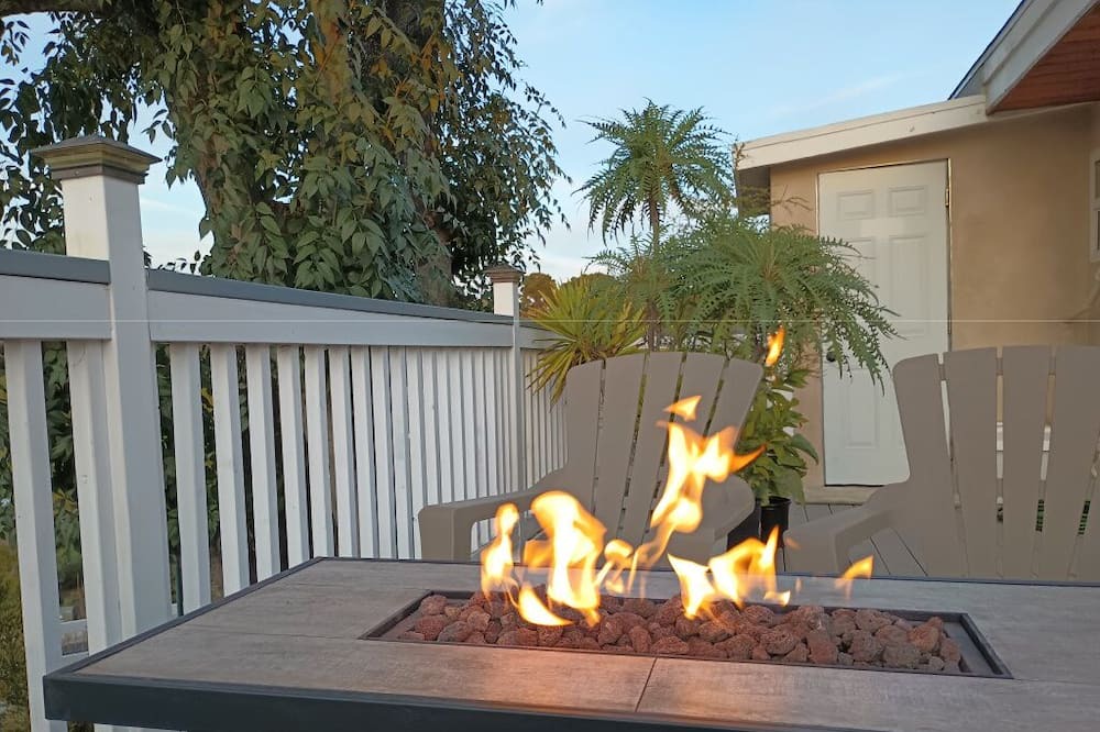 Photo of Outdoor in East Grove