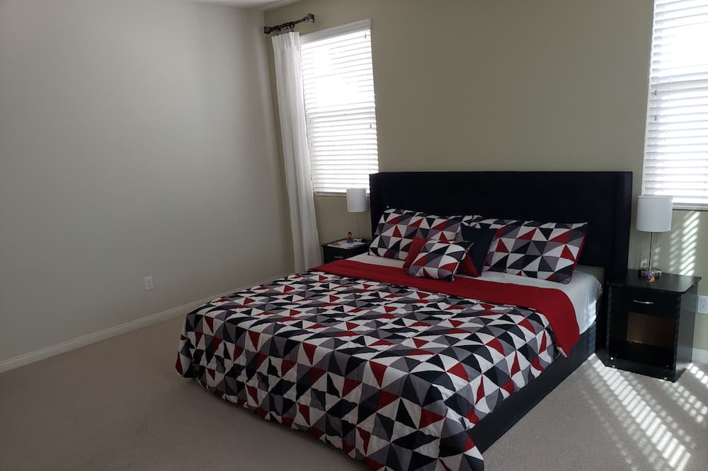 Photo of Bedroom in Rialto