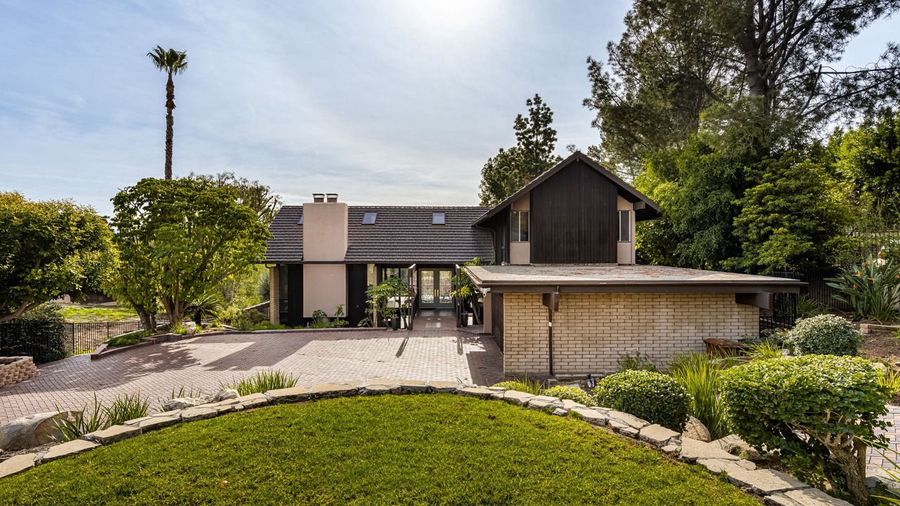 Photo of Outdoor in Fullerton