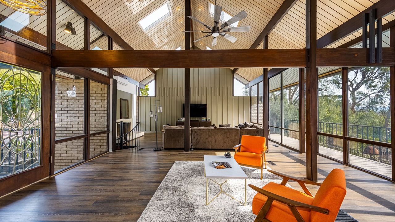 Photo of Livingroom in Fullerton