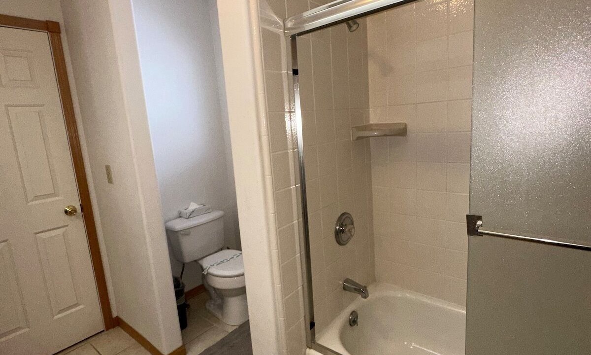 Photo of Bathroom in Pioneer Trail