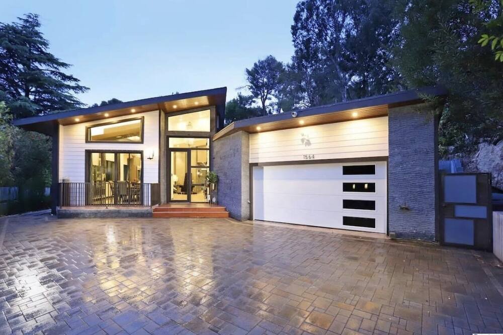 Photo of Outdoor in Chevy Chase