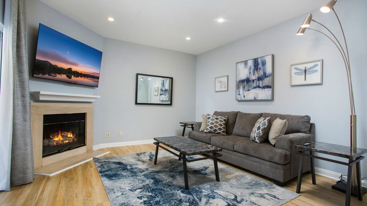 Photo of Livingroom in Oak Park
