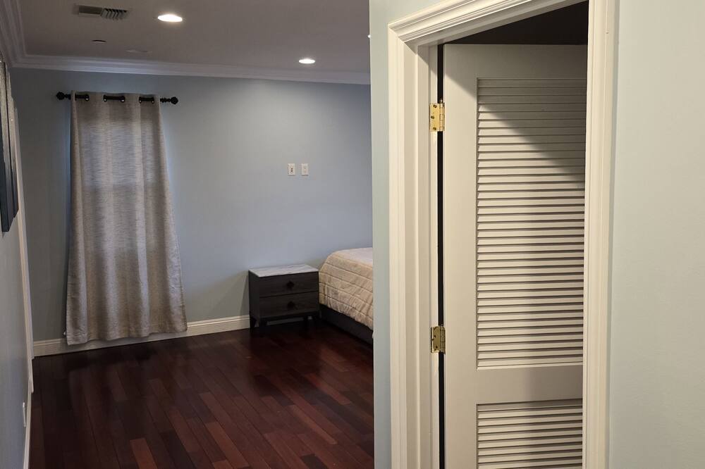 Photo of Bedroom in Eagle Rock