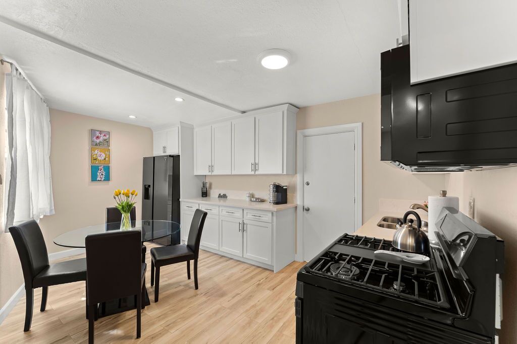 Photo of Kitchen in Los Angeles