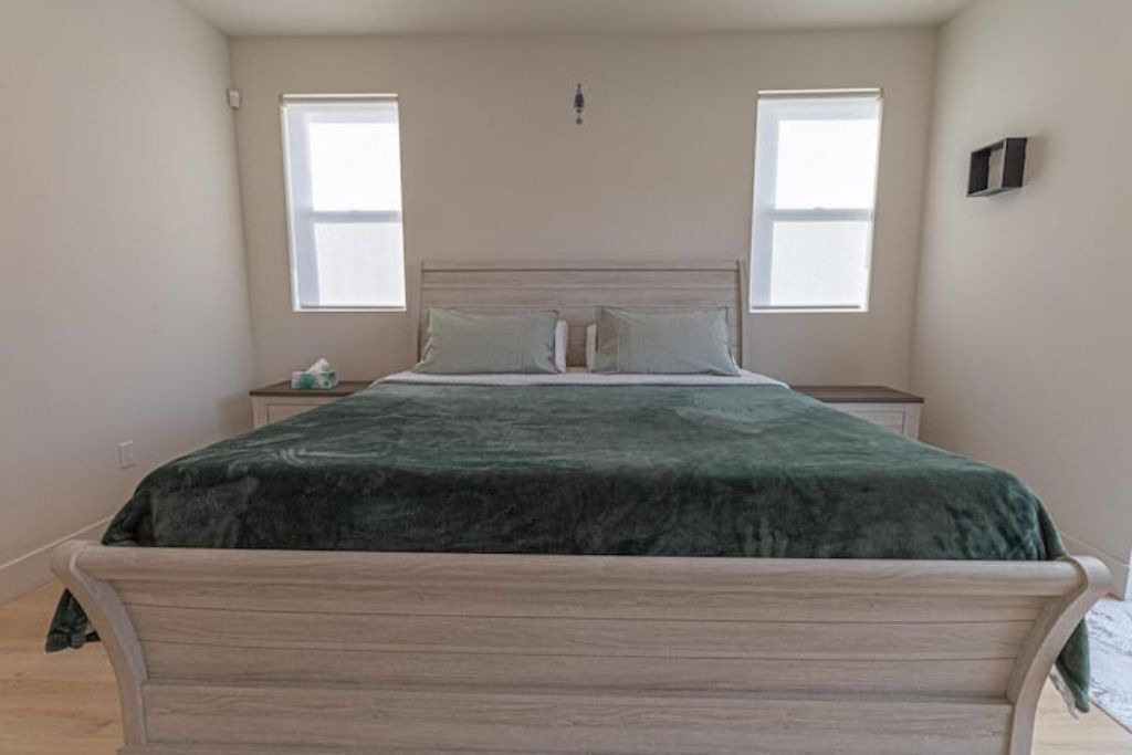 Photo of Bedroom in Lake Balboa