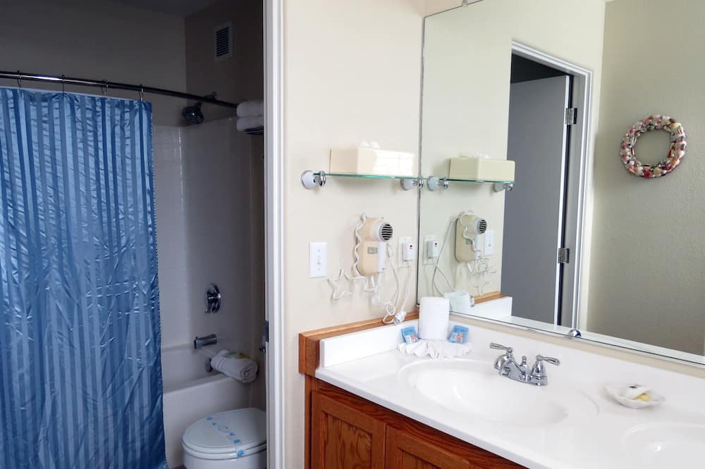 Photo of Bathroom in Oceano