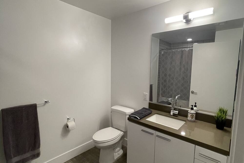 Photo of Bathroom in Monterey Park