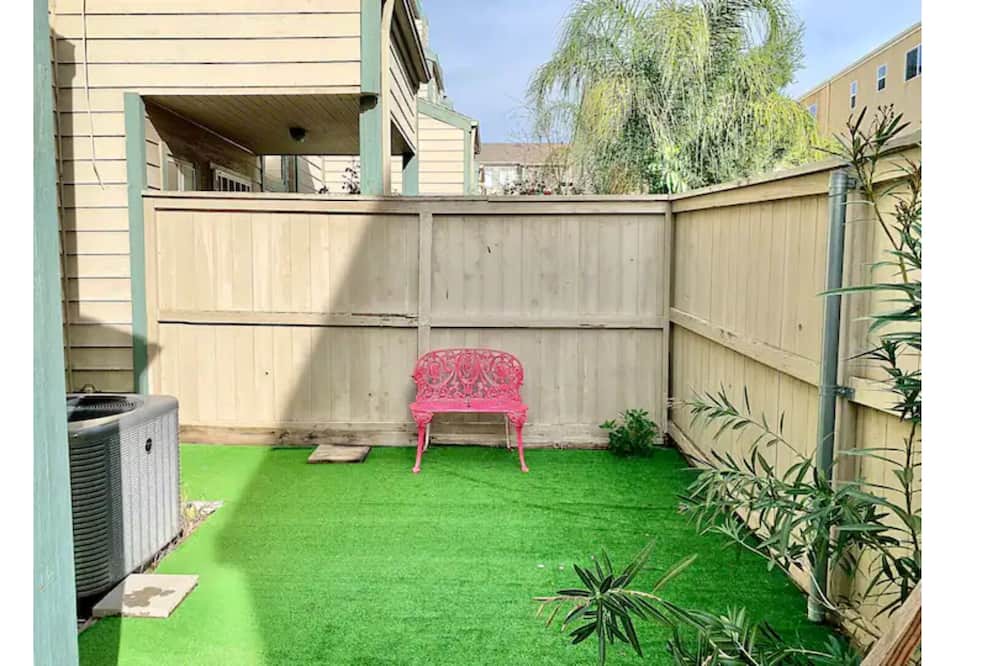Photo of Outdoor in Sylmar