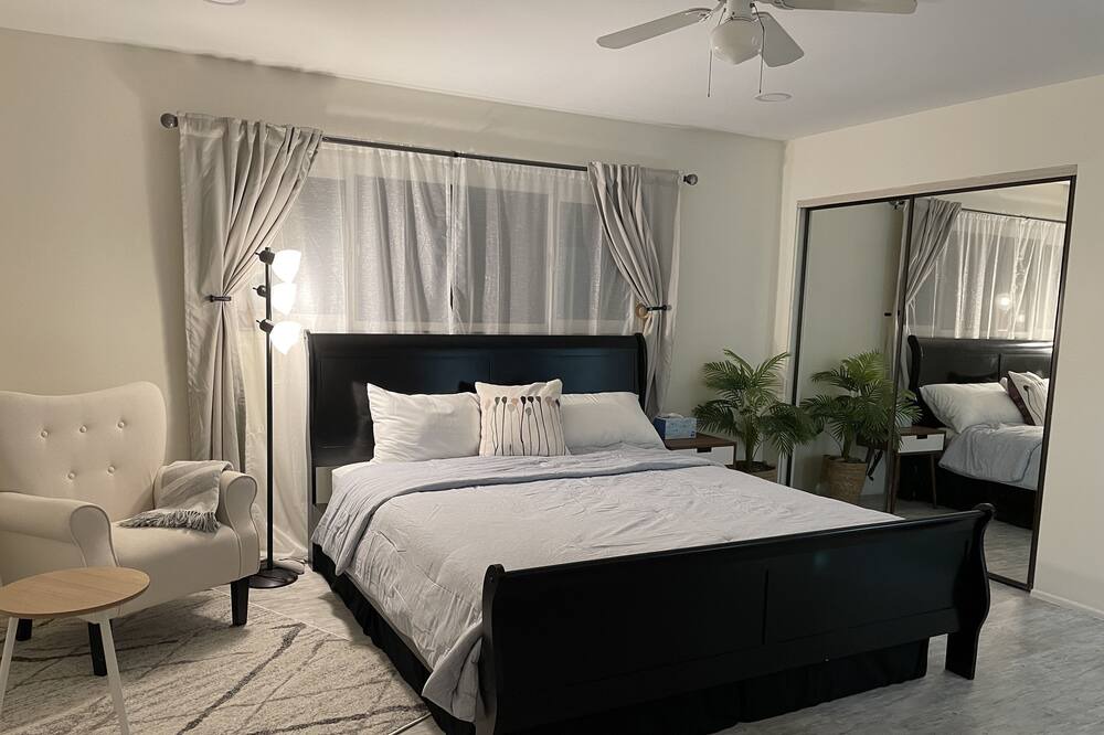 Photo of Bedroom in Chino