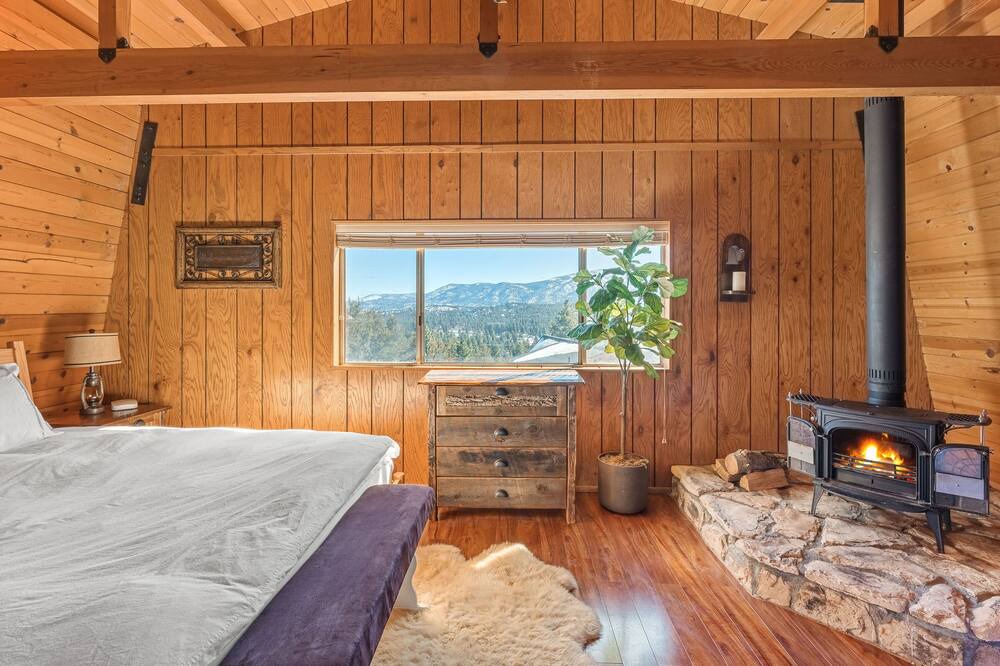 Photo of Bedroom in Whispering Forest