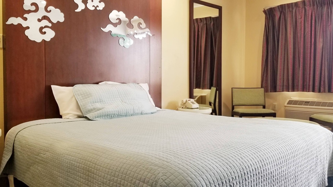 Photo of Bedroom in Buena Park