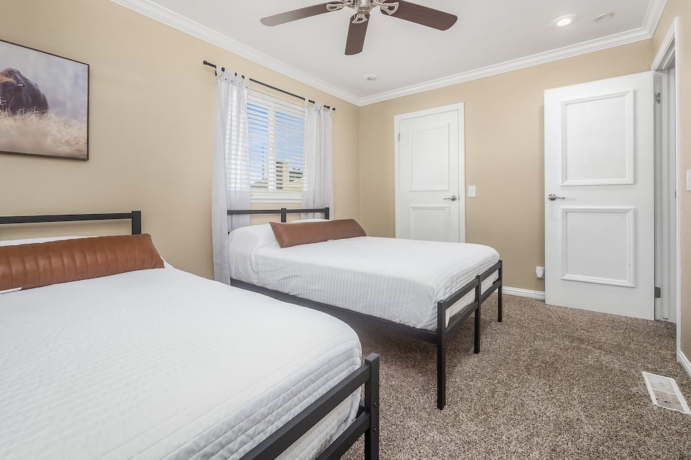 Photo of Bedroom in Lemoore