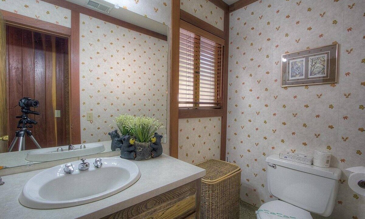 Photo of Bathroom in Brockway