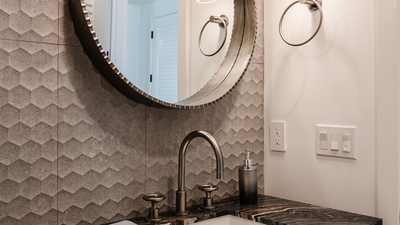 Photo of Bathroom in The Strand