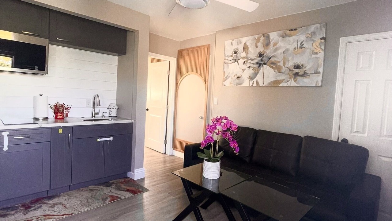 Photo of Livingroom in Hermosa Village