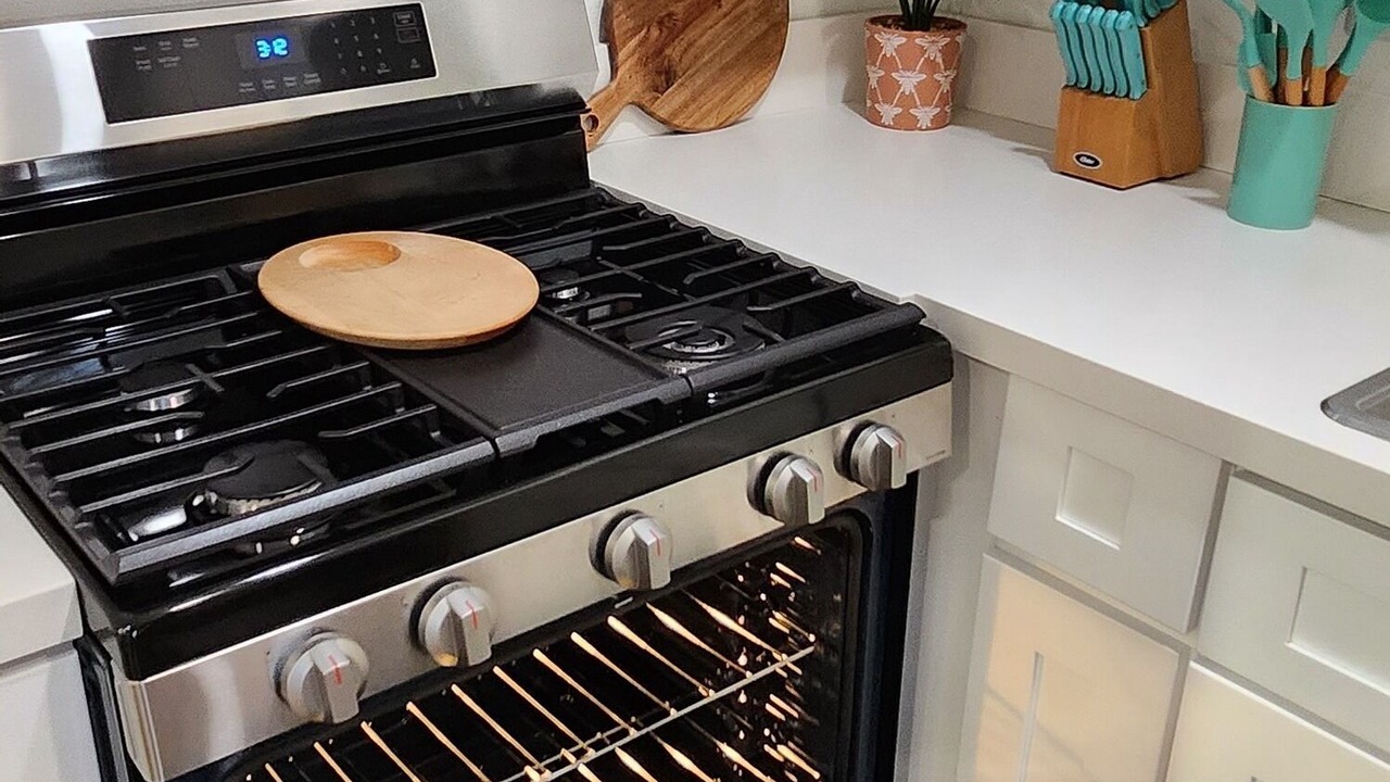 Photo of Kitchen in Lake Elsinore